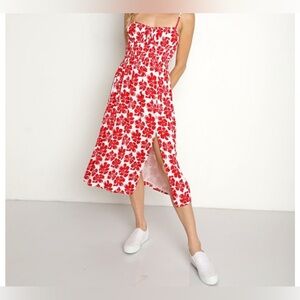Faithful the Brand
NWT new with tags
Red and white floral sundress